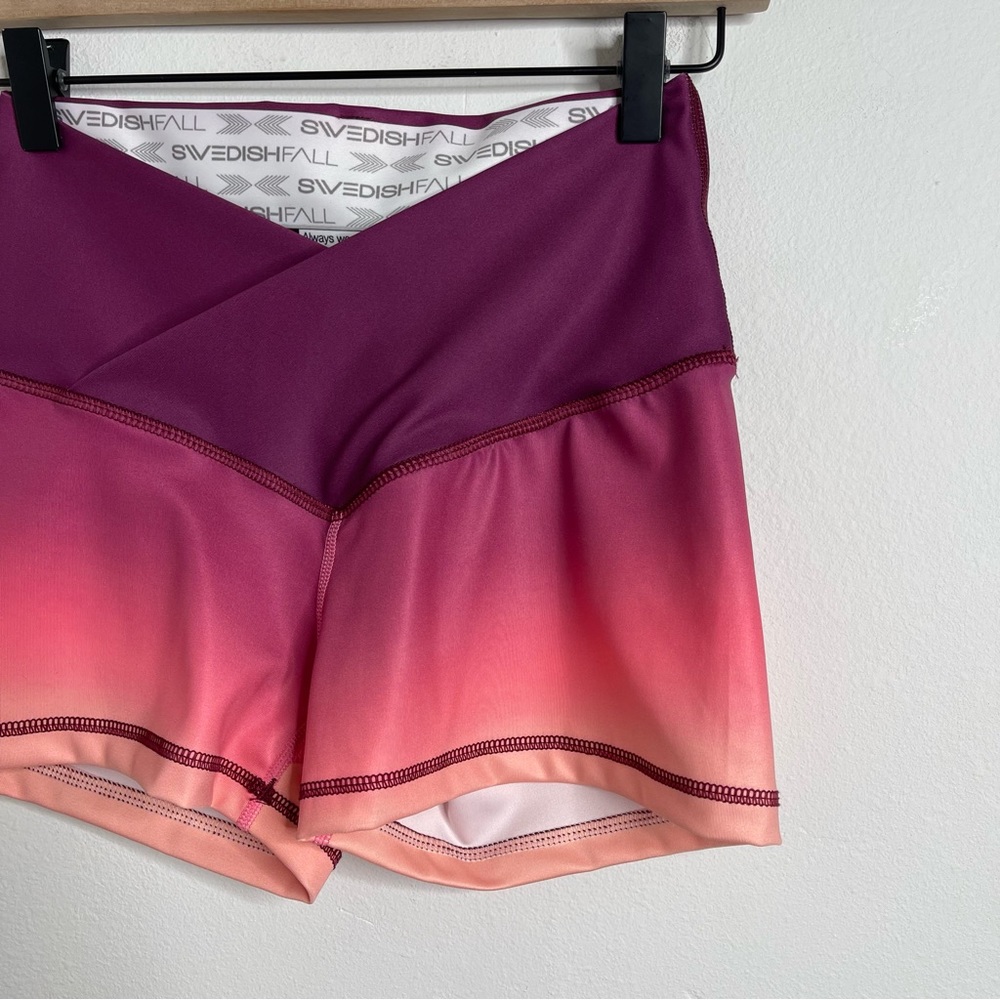 SWEDISH FALL Pink Flex Waist Shorts Berry Flame Size S Workout Gym CrossFit - Picture 8 of 16